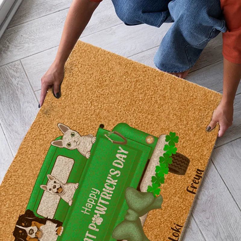 Durable custom doormat for pet lovers - Anti-slip rubber backing with festive pet name design